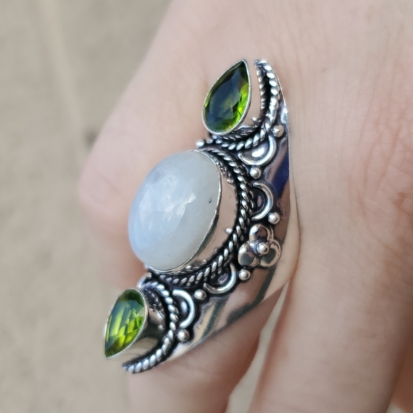 New Rainbow Moonstone & Peridot 925 Silver Statement Ring. - Picture 2 of 11